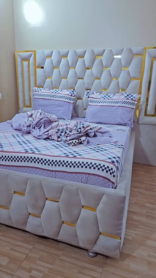 bed sheet and pillow cases